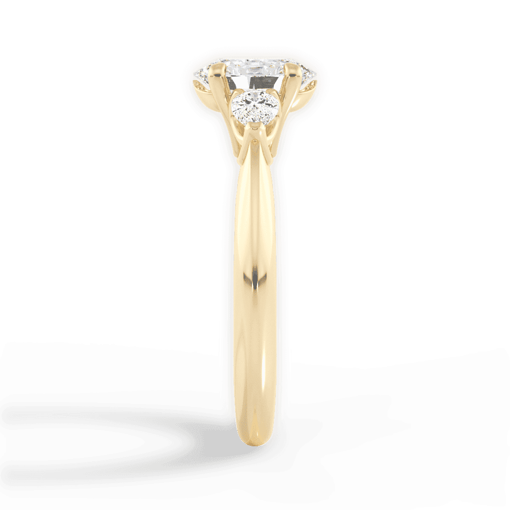 Three stone Engagement Ring - Image 2